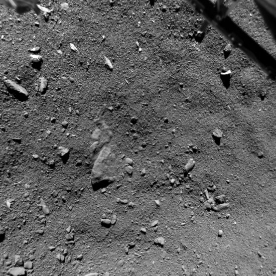 Cometa e Rosetta atingem ponto mais prximo do sol