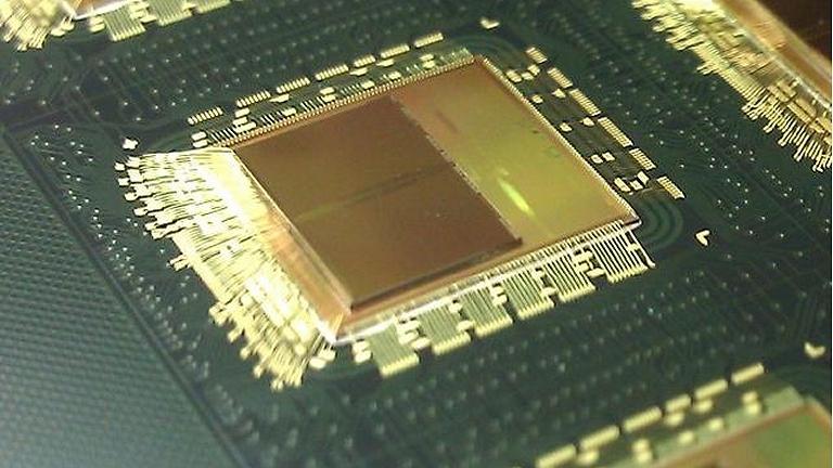 Processador neuromrfico bate crebro eletrnico de supercomputador