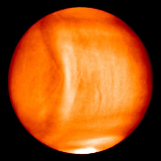 Maior onda do Sistema Solar  fotografada em Vnus