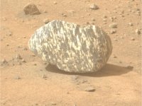 NASA encontra pedra inexplicvel em Marte